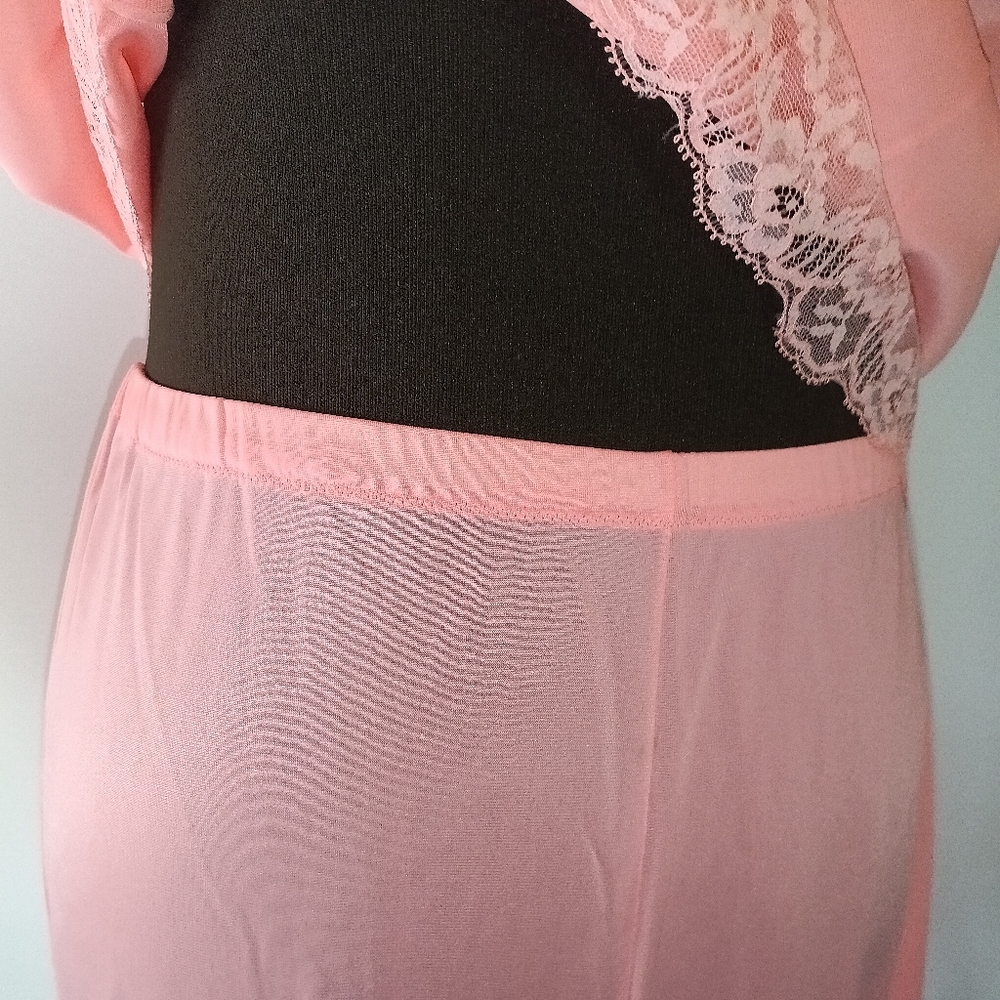Peachy Pink Pajama Set with Lace Trim and Relaxed Fit - Picture 6 of 7